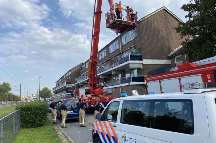 Politie haalt meerdere wietplanten van balkon