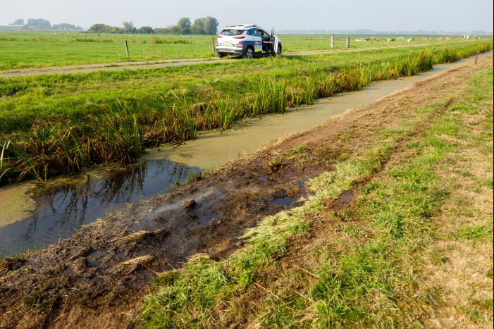 Brandende barbecue-resten snel geblust