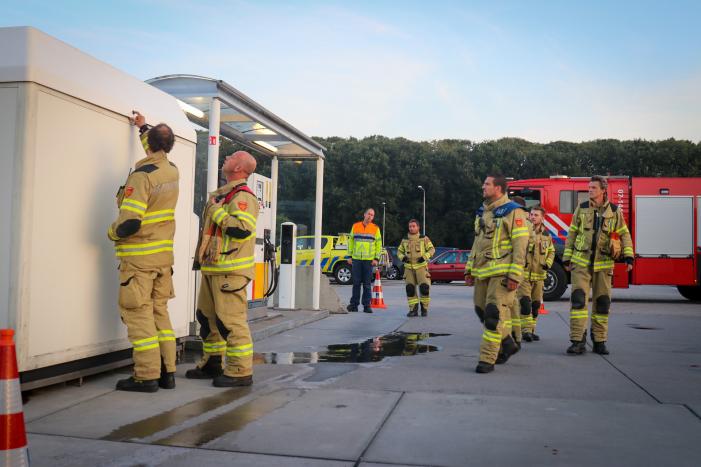 Brandweer onderzoekt lekkende AdBlue-tank