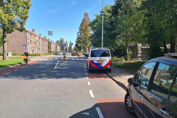 Omstanders redden oudere man uit water