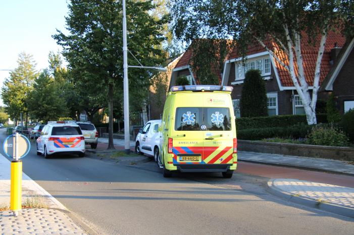 Fietser aangereden door bestelbus