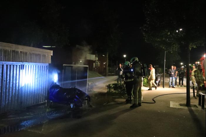 Papiercontainer verwoest door brand