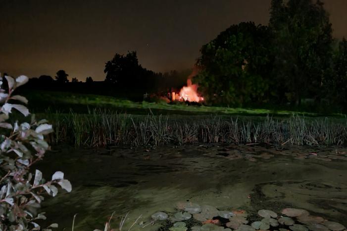 Flinke buitenbrand snel onder controle