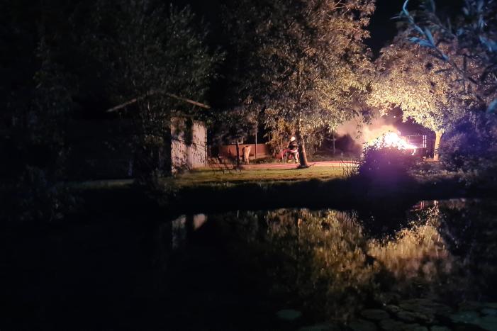 Flinke buitenbrand snel onder controle
