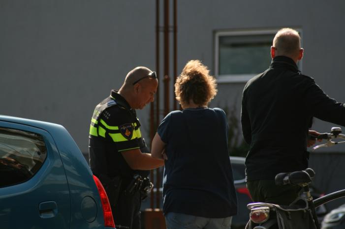 Vrouw gewond na aanrijding