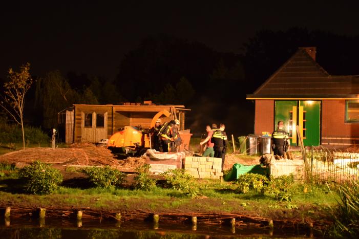 Veel rook bij brand in aanhanger