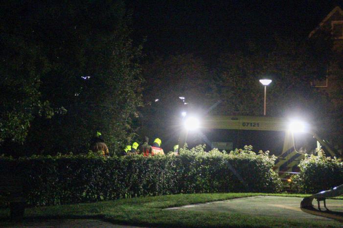 Vrouw gewond na val van dam