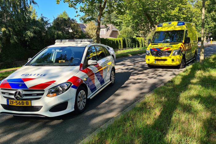 Omstanders redden man onder invloed uit water