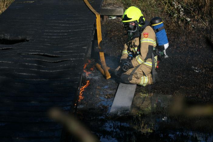 Brug in Quelderduyn gaat in vlammen op