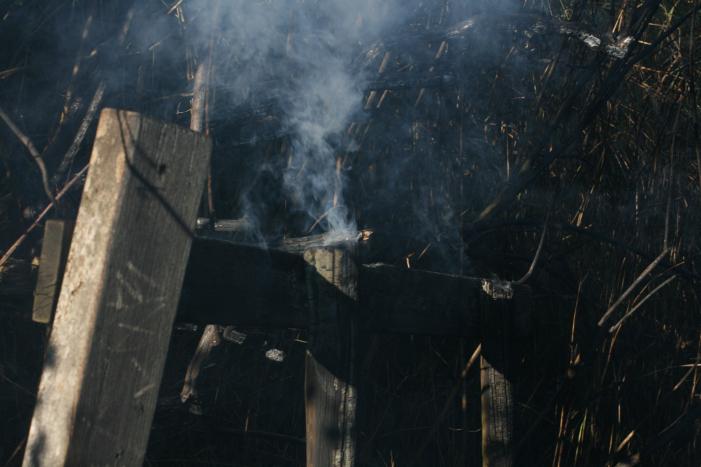 Brug in Quelderduyn gaat in vlammen op