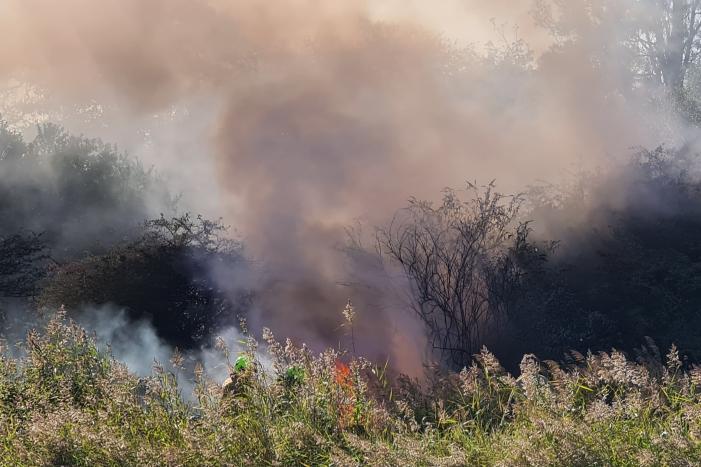 Brug in Quelderduyn gaat in vlammen op