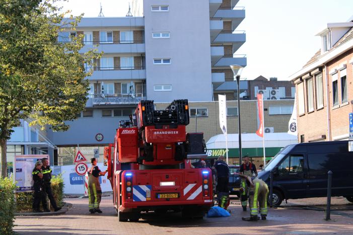 Vermoedelijk asbest vrijgekomen bij brand op dak van woning