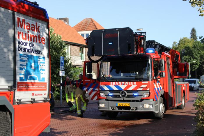 Vermoedelijk asbest vrijgekomen bij brand op dak van woning