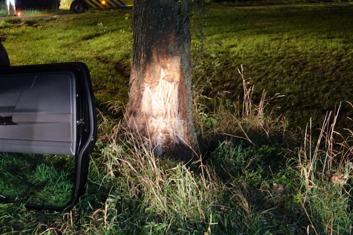 Twee gewonden bij eenzijdig ongeval