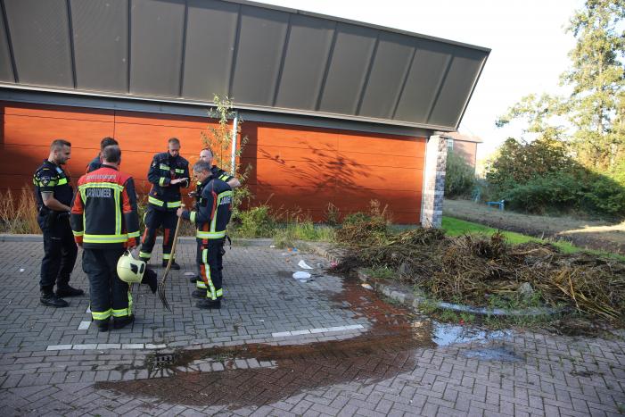 Flinke rookontwikkeling door brand in berg hooi