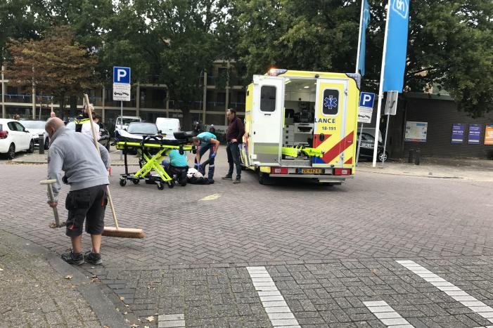 Fietser gewond na aanrijding met auto