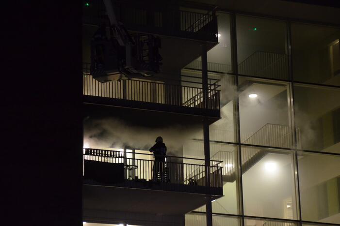 Appartementencomplex vol rook na grote brand