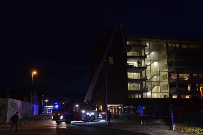 Appartementencomplex vol rook na grote brand