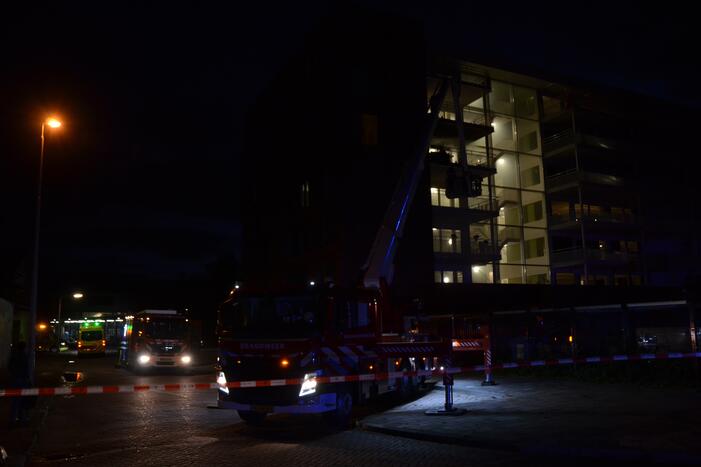 Appartementencomplex vol rook na grote brand