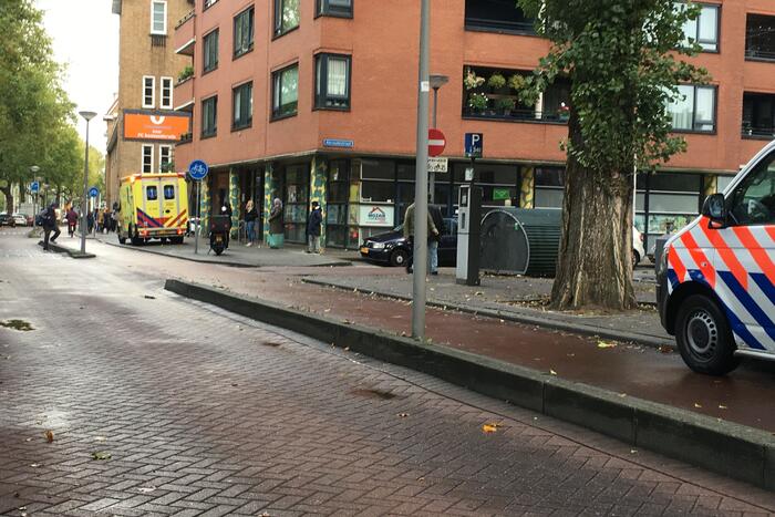 Scooterrijder gewond bij aanrijding met auto