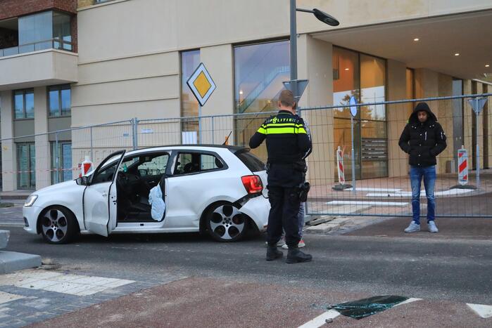 Flinke schade na aanrijding tussen twee auto's
