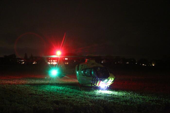 Persoon zwaargewond na valpartij in gebouw