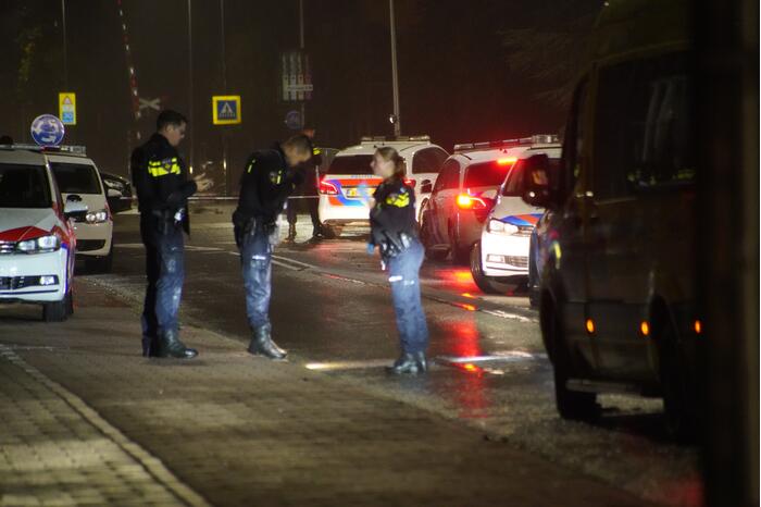 Eén gewonde bij schietpartij, politie doet onderzoek