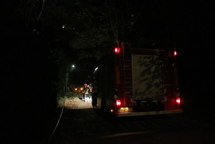 Flinke tak valt uit boom