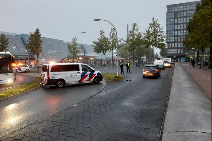 Auto met pech zorgt voor verkeersoverlast