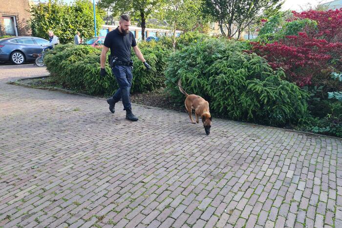 Politie en specialisten doen onderzoek bij Delicious