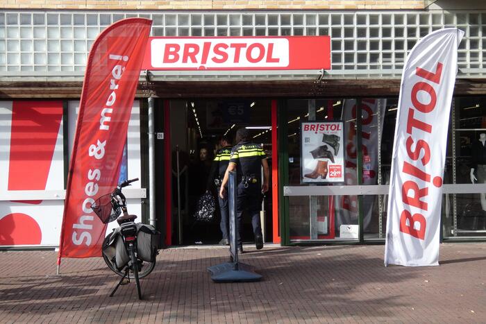 Aanhouding na diefstal van vijfpaar schoenen bij Bristol