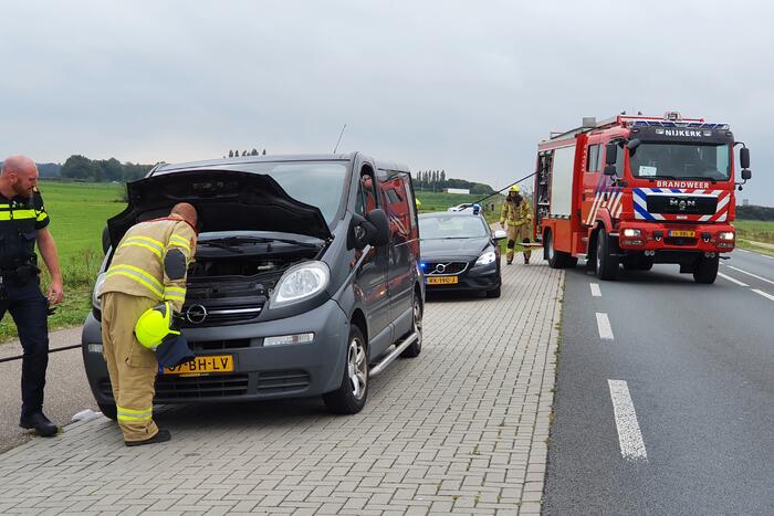 Brand in motorcompartiment bestelbus