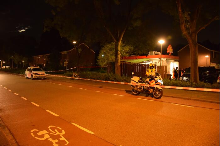 Politie zoekt met man en macht naar overvallers van snackbar