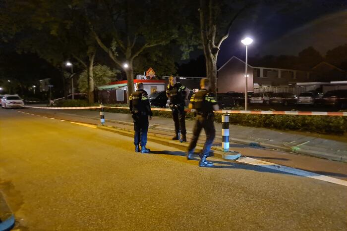 Politie zoekt met man en macht naar overvallers van snackbar