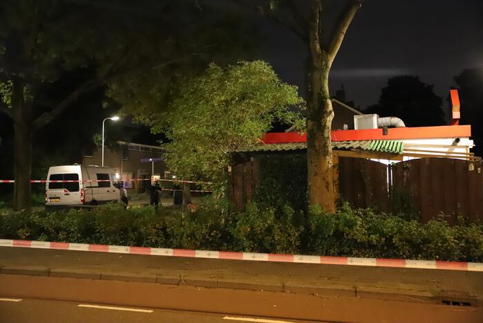 Politie zoekt met man en macht naar overvallers van snackbar