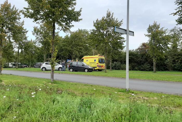 Twee auto betrokken bij kop-staartbotsing