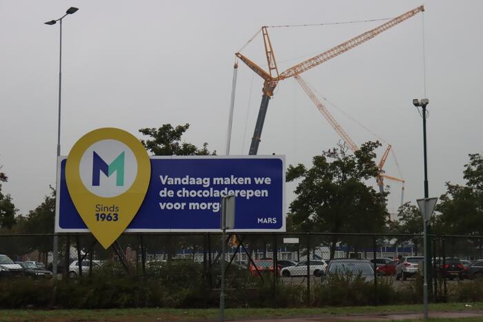 Grote hijsklus bij Mars fabriek