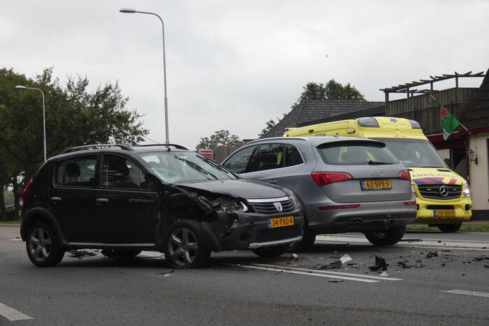 Meerdere gewonden bij aanrijding
