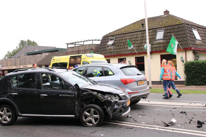 Meerdere gewonden bij aanrijding