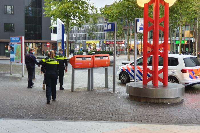 Persoon met verward gedrag van station gehaald