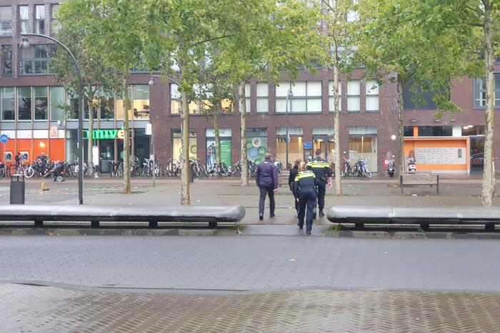 Persoon met verward gedrag van station gehaald