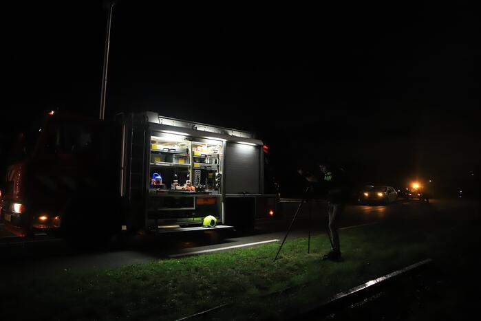 Persoon overleden bij zwaar ongeval tussen meerdere voertuigen