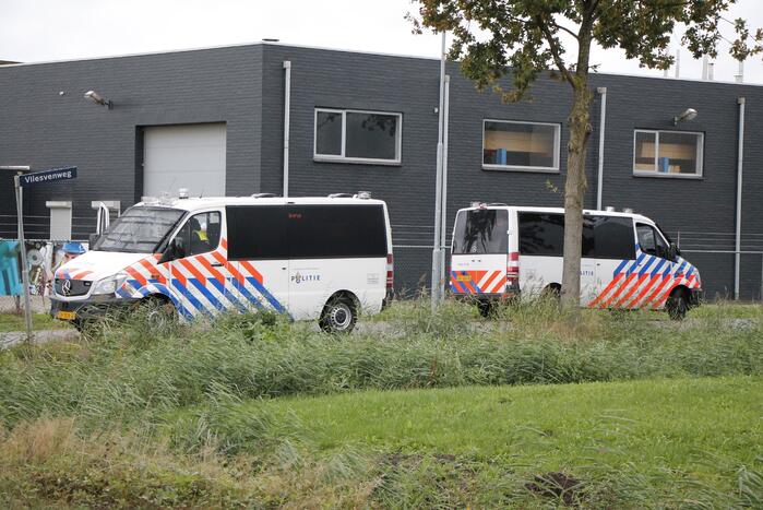Politie maakt eind aan illegaal feest met 100 feestgangers