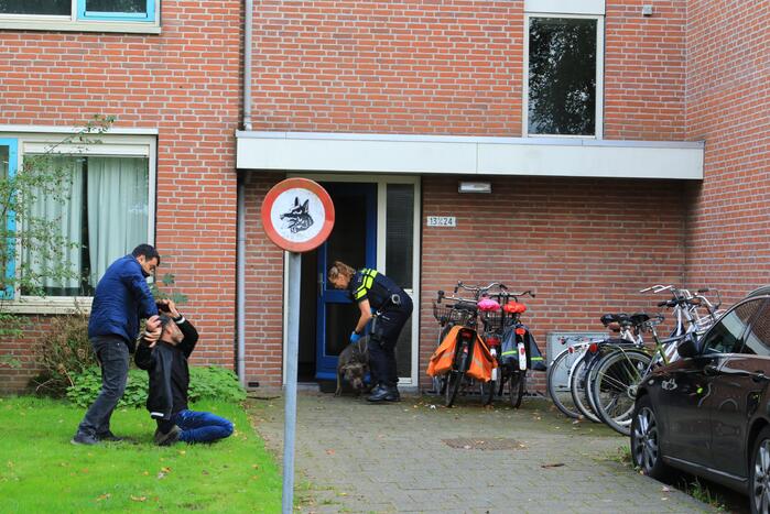 Politie ramt deur in en vindt overleden persoon