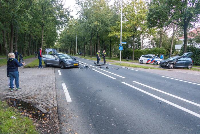 Tesla betrokken bij frontale aanrijding