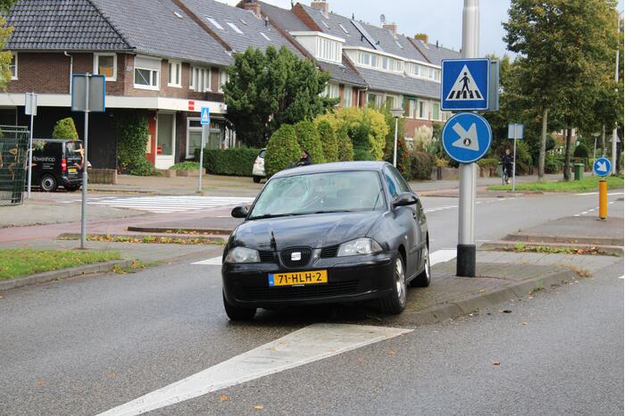 Persoon geschept door personenauto
