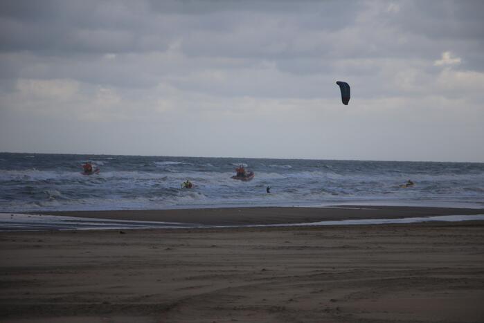 Grote zoekactie langs kust naar vermiste persoon in zee