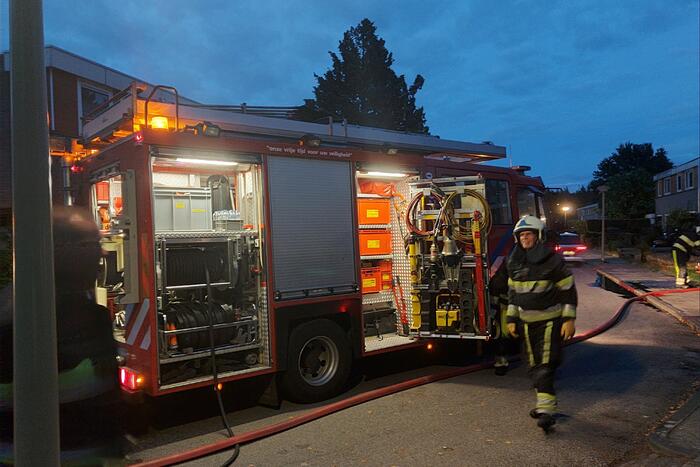 Brand in bestelbus snel geblust