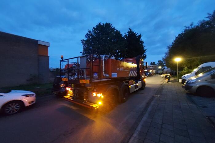 Brand in bestelbus snel geblust