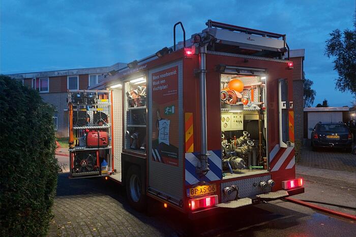 Brand in bestelbus snel geblust